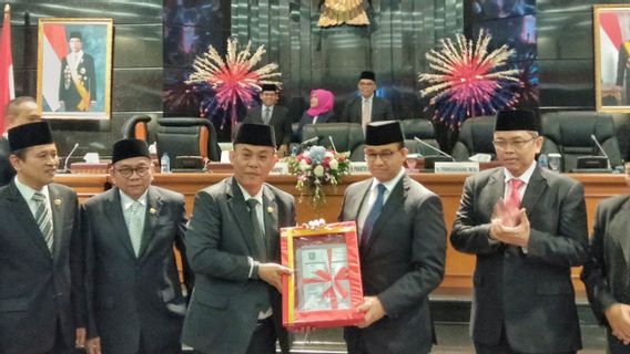 Anies dan Ketua DPRD DKI Tak Satu Suara Soal Ajak Tetangga Ikut PSBB