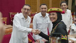 DPR RI Setujui Penulisan Ulang Sejarah Indonesia, Fokus pada Perspektif Indonesia-Sentris