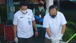 Petugas Bandara SSK II Pekanbaru Bongkar Pengiriman Sabu Dikemas via Bungkus Makanan ke Lombok