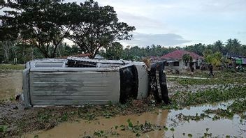 Houses Damaged And Eat Three Casualties, Local Government Asked To Immediately Establish Flood Emergency In Torue