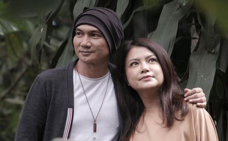 Resmi Cerai, Anji Manji Unggah Foto Masa ke Masa dengan Wina Natalia