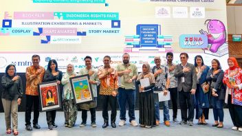 جاكرتا - توقيع التعاون بين الناشرين الإندونيسيين والأجانب ، شجع وزير الثقافة على تنفيذ خطوات استراتيجية لتقديم الأدبيات الإندونيسية إلى العالم الدولي