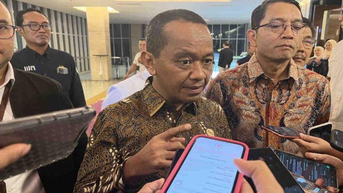 Golkar Chairman Hands Over Cabinet Affairs To Prabowo