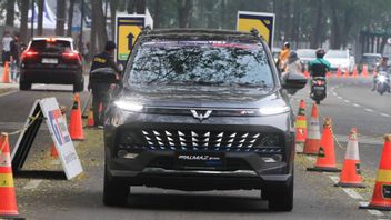 Wuling Bidik marché hybride avec le New Almag RS Pro qui appartient à trois modes de conduite