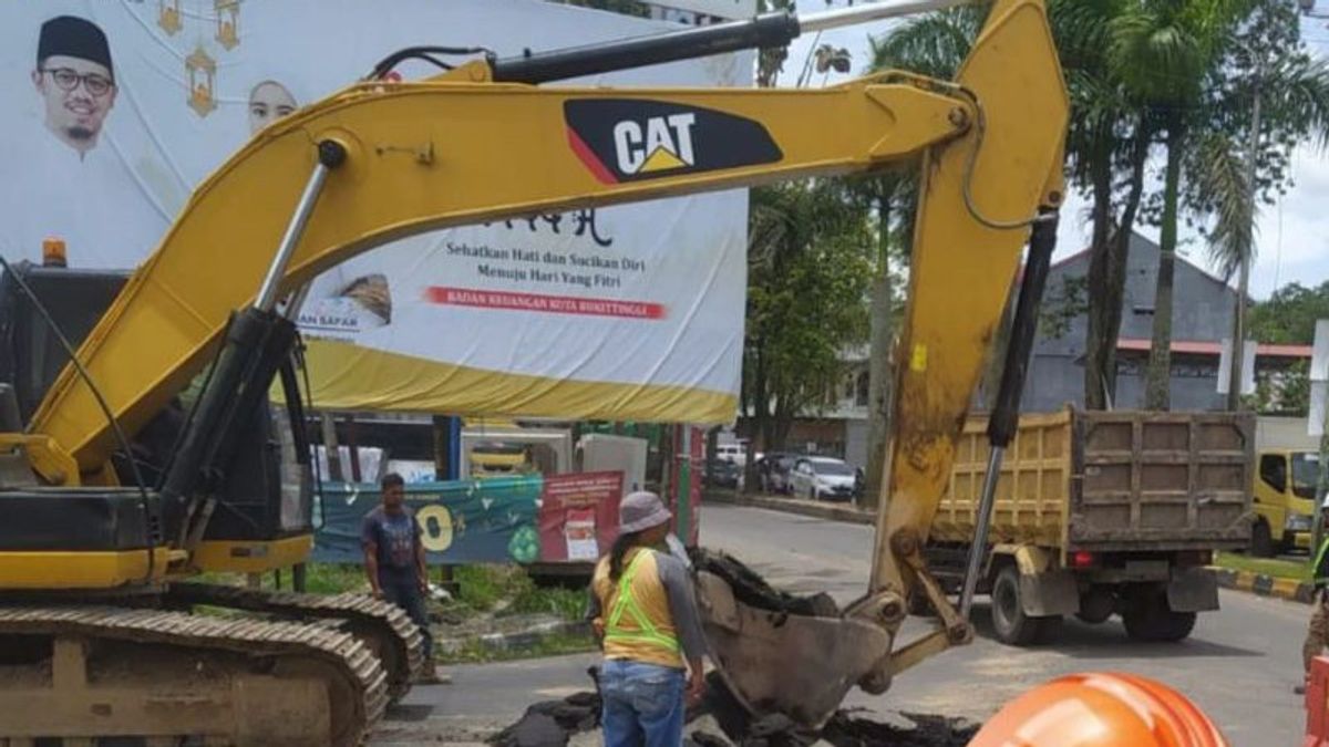 West Sumatra Provincial Government Repairs Bukittinggi Drainage To Control Floods