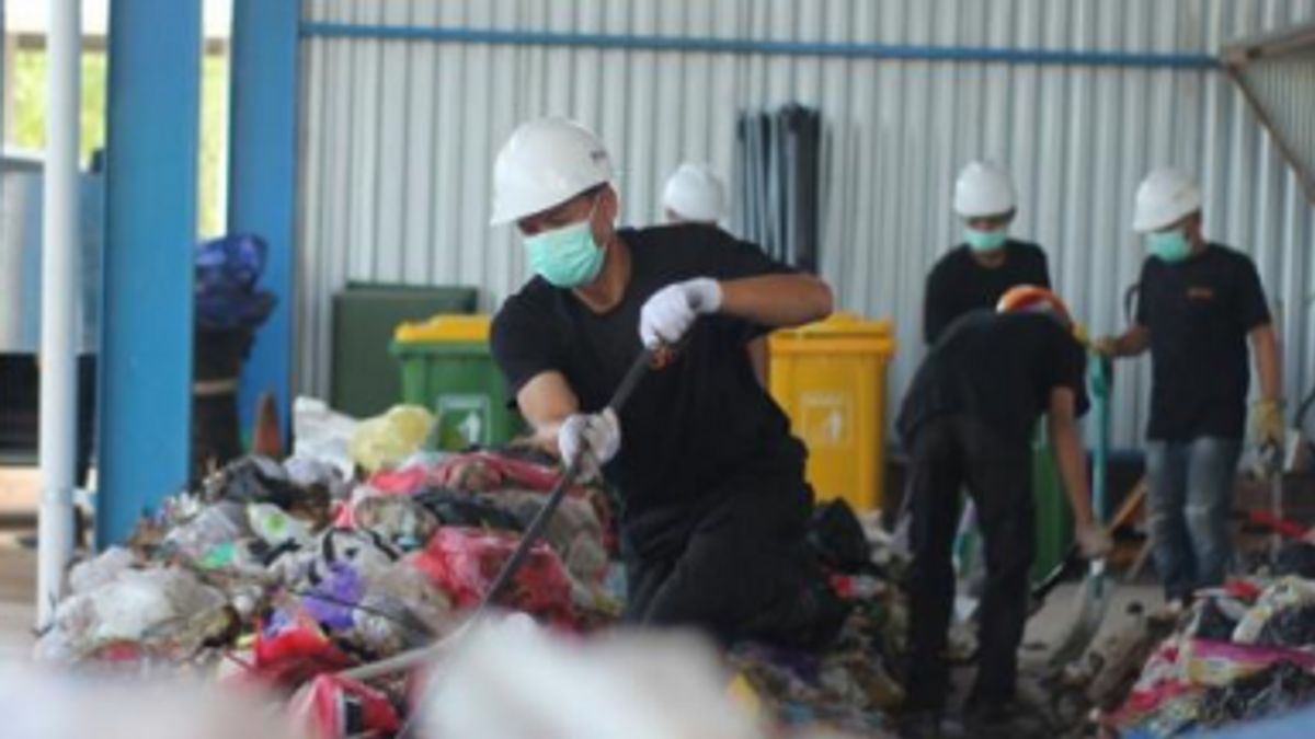 Gelontorkan دانا Rp16.9 مليار، شركة التعدين المملوكة من قبل تكتل بكري بناء مكان إدارة النفايات