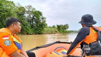 Basarnas Cari 3 Pelaut yang Kapalnya Mati Mesin di Perairan Malaoge