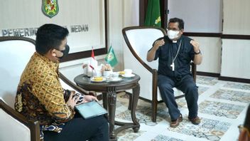 棉兰市长鲍比·纳苏提翁：大教堂的布置不会改变形状