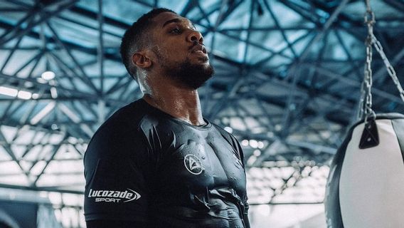 Anthony Joshua s’entraîne avant d’être confronté à Otto Wallin