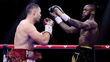 Deontay Wilder Signs Retirement After Losing To Joseph Parker?