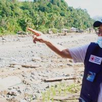JK Minta Kayu di Sungai yang Terbawa Banjir Segera Diangkut dan Dimanfaatkan bagi Masyarakat