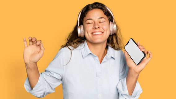 心情恶劣?尝试更新您的音乐播放列表,这是根据研究的好处
