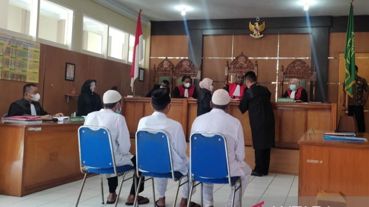 Threatened With 15 Years In Prison Charged With Makar Article, 3 Generals Of The Islamic State Of Indonesia In Garut Ask The Judge For This