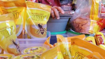 Pedagang di Pasar Tradisional Bandarlampung Mengeluh, Stok Minyak Goreng Langka, Harga Tembus Rp25.000/Liter