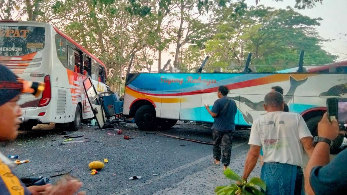 Deadly Collision Involves Two Buses In Ngawi, 4 People Died