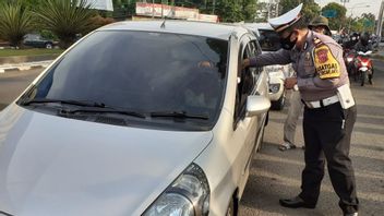 Today And Tomorrow, Subang Police Traffic Unit Trials Odd-Even On Four Roads In Subang