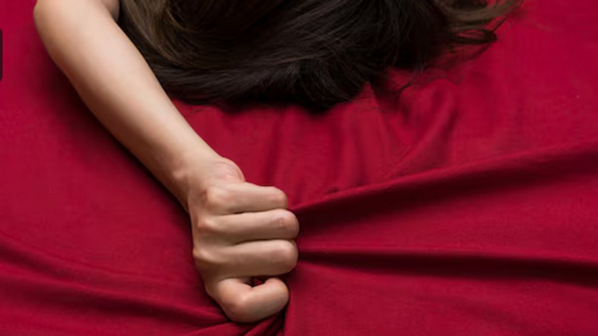 Menurut Penelitian, Orgasme Bantu Meredakan Migrain dan Sakit Kepala