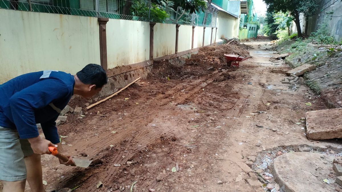 L’excavation Restante Du Puits D’infiltration N’est Pas Terminée : Les Pelleteuses Retournent Dans Leurs Villages Pour Célébrer Le Nouvel An