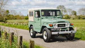 This Is Toyota Land Cruiser FJ40 With Tesla Heart For IDR 4 Billion