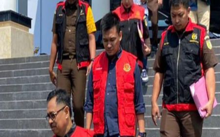 Rektor dan Pejabat Universitas Tadulako Palu Jadi Tersangka Korupsi IPCC Ditahan Kejati Sulteng