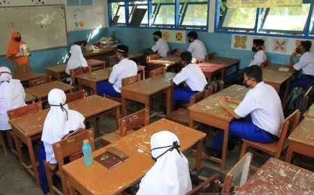 Persiapkan Belajar Tatap Muka, Khofifah Minta Sekolah Bentuk Tim Satgas COVID-19