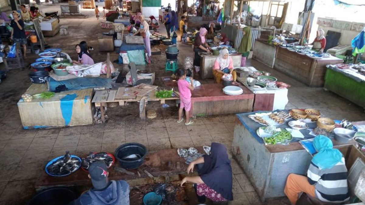 Biar Tak Becek Waktu Hujan dan Menarik Minat Pedagang untuk Jualan, Disdag Mataram Segera Tata Pasar Tradisional