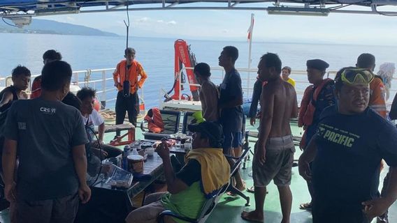 arnas Un navire contenant 20 pêcheurs noyés à Banggai Sulteng, Basarnas a lancé un navire pour évacuation