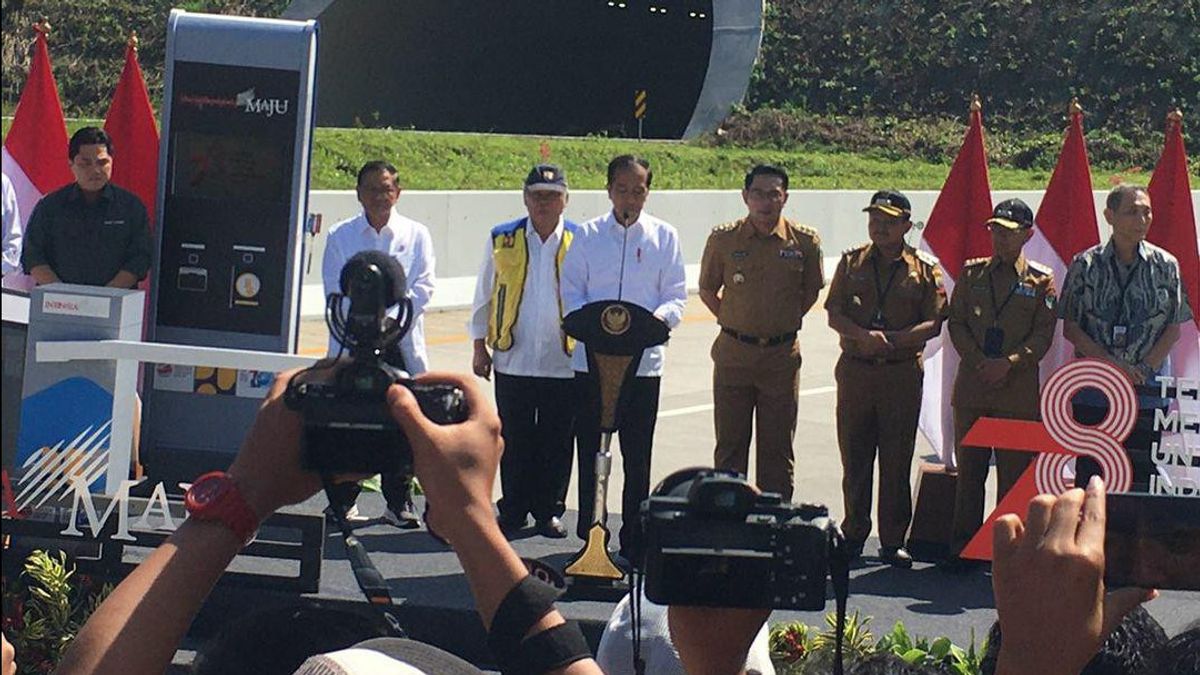 Jokowi Inaugurates Cisumdawu Toll Road That Spends IDR 18.3 Trillion Budget