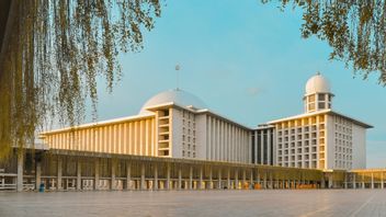 Liste des 10 plus grandes mosquées du monde en fonction de la capacité des fidèles, y compris la mosquée Istiqlal