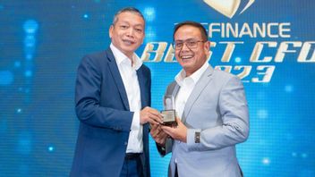 Direktur Keuangan & Strategi Bank DKI, Romy Wijayanto Kembali Raih Penghargaan Sebagai The Best CFO