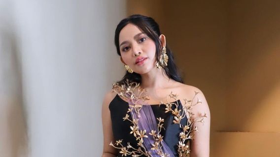 Rachel Vennya Membuat Ibunda Menangis karena Hal Ini