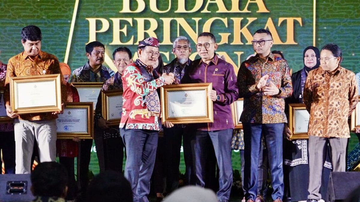 Ubek DayakとBatu Narit Pa'manit Kaltaraが国家文化遺産リストに正式に登録されました
