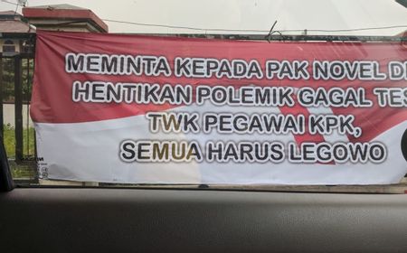 Muncul Spanduk ‘Pak Novel Hentikan Polemik TWK, Semua Harus Legowo’