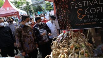 Festival Du Café Et Du Tofu Sumedang Tenu à Thamrin 10, Anies: L’économie De La Communauté Est En Hausse
