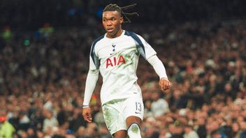 Tottenham Hotspur Dukung Destiny Udogie setelah Dugaan Ancaman Senjata Api