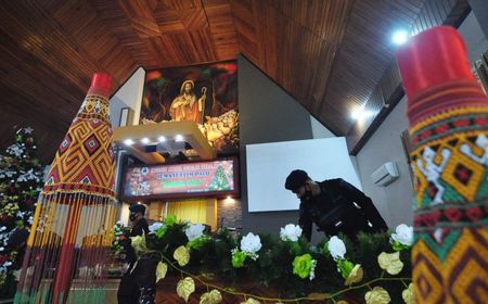 Pasukan Penjinak Bom Gegana Disiagakan di Sejumlah Tempat Ibadah Jelang Perayaan Natal di Palu