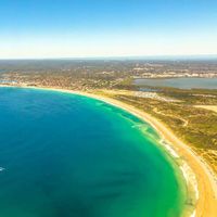 10 Pantai Terbaik di Australia 2026, Surga Tersembunyi yang Wajib Dikunjungi