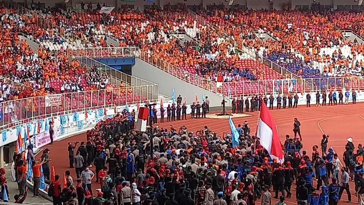 Ada Aksi Buruh di Tangerang, Petugas Terapkan One Way di Sekitar Stadion Benteng Reborn