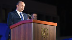 Mantan PM Israel Naftali Bennett Ungkap Dua Kali Izinkan Serangan Terhadap Iran Tahun Lalu