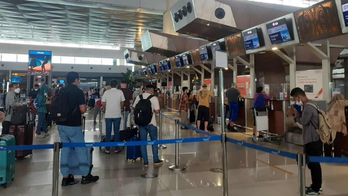 ソエッタ空港は、帰郷のピーク時には1日に14万人の乗客がいると予測しています