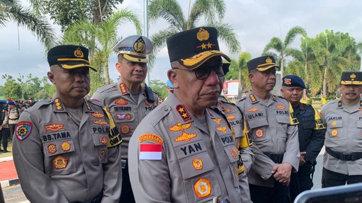 Riau Islands Police Escort Election Voting In 3T Region