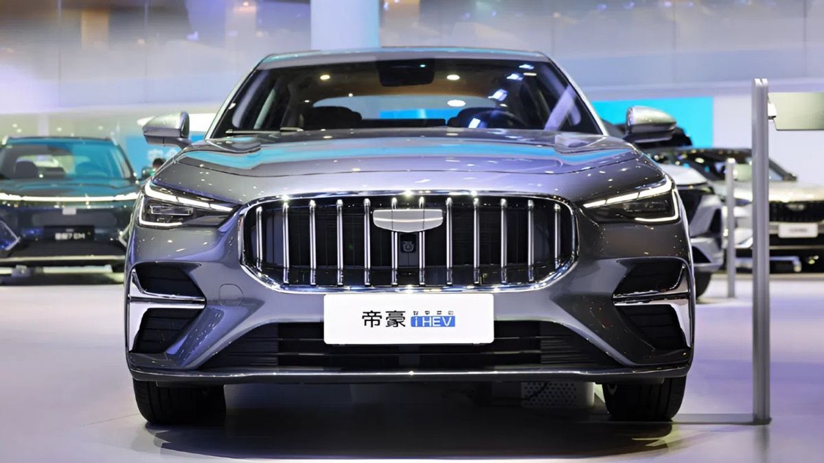 Geely Emgrand i-HEV Fuel Consumption Reaches 2.22 L/100 Km, Sets World Record