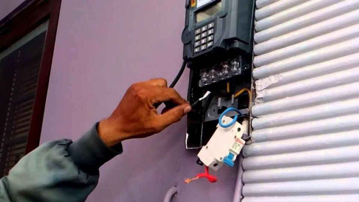 What Is Smart Meter PLN Which Is Implemented In The List Of Customer Electricity Meters?