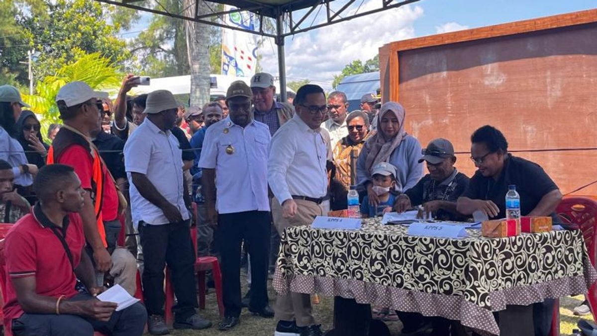 تأكد من إعادة التصويت للانتخابات الإقليمية في بابوا لانكار ، KPU Sambangi TPS في جايابورا