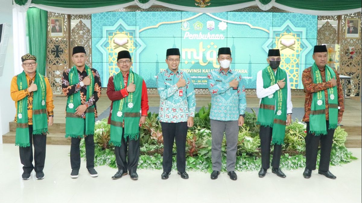Governor Of Kaltara Attends The VIII MTQ Joined By 232 Caravans