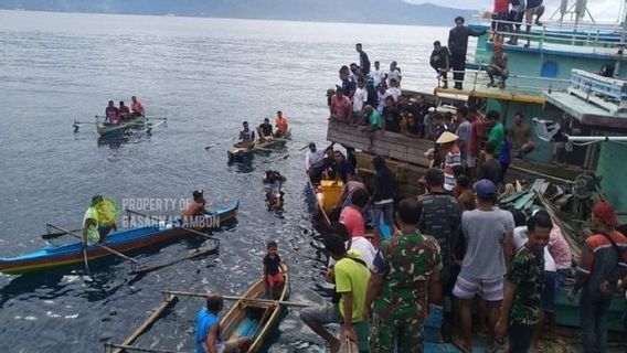 マルクのタンジュン・ブラン海南東部で墜落事故で6人が死亡