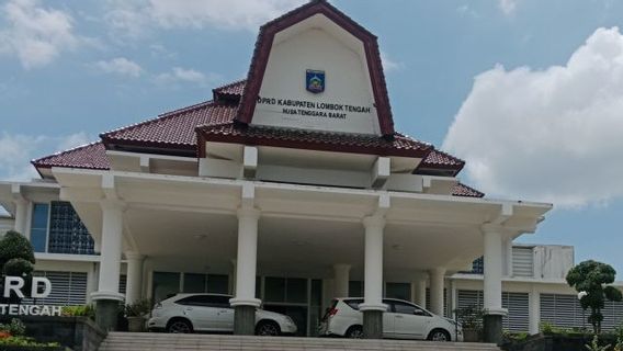 Anggota DPRD Lombok Tengah Diberhentikan Sementara karena Kasus Pemalsuan Ijazah