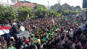 22 Orang Pelaku Ricuh di Polda Bali Ditangkap, 8 Polisi Terluka Kena Lemparan Batu