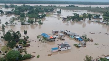 Nepal-China Border Flood Kills 8 People, Drift Friendship Bridge