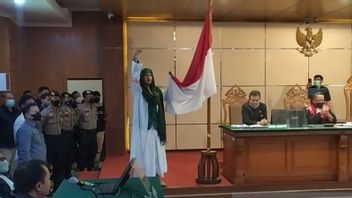 Hakim PT Bandung Perintahkan Bahar Smith Dibebaskan dari Tahanan